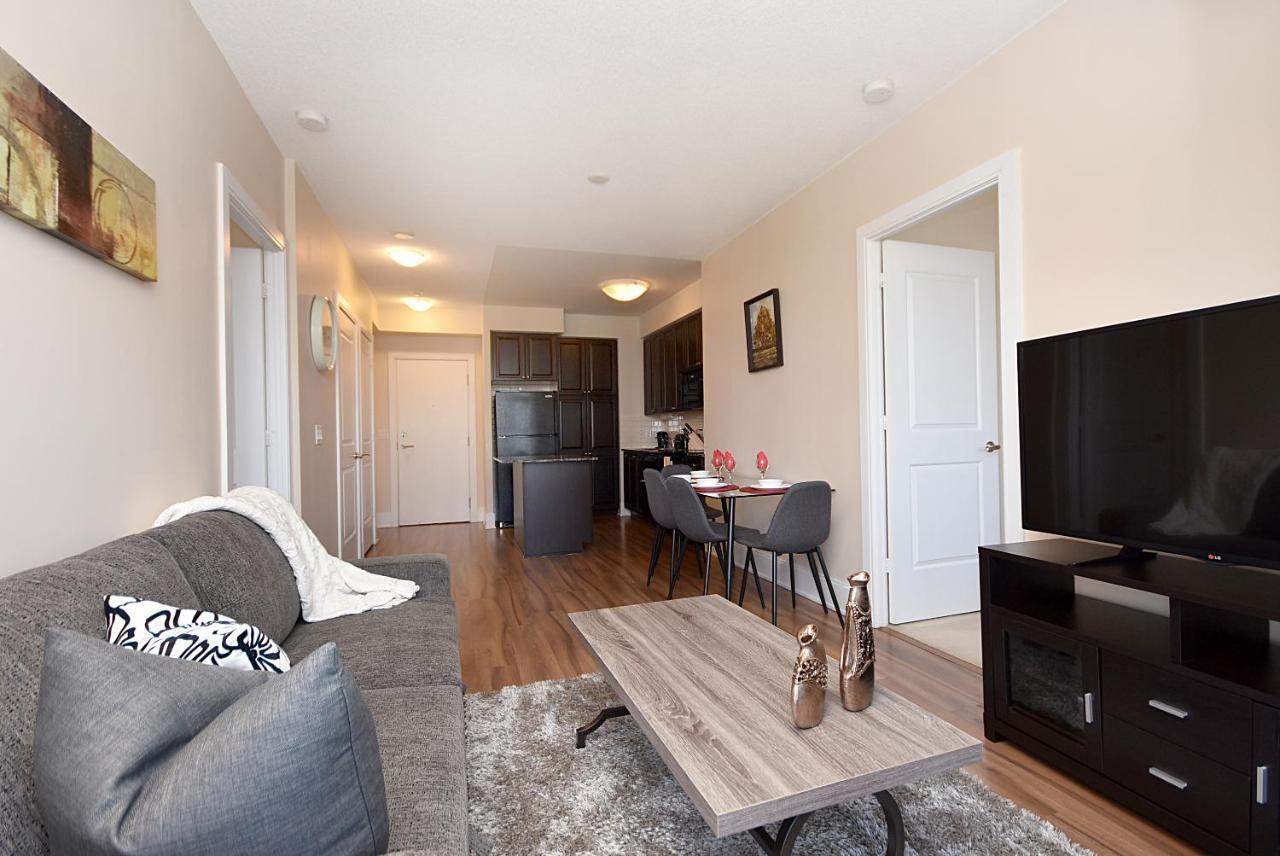 Royal Stays Furnished Apartments - Square One Mississauga Exterior foto